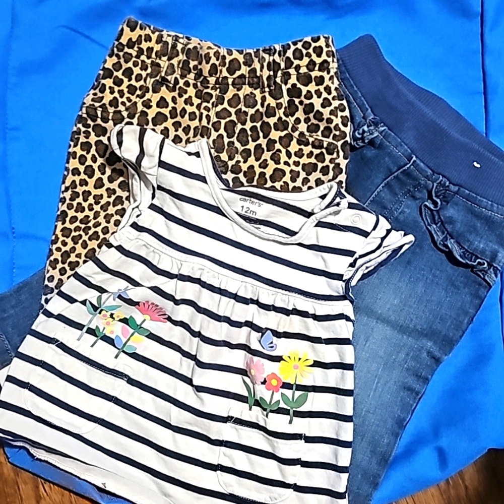 2 Baby Jean's and cute top size 12M